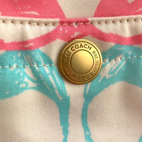 Coach Hampton - Picture 9 of 9